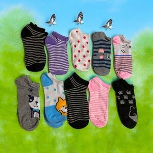 10 Pair of Women’s Colorful Ankle Socks Set